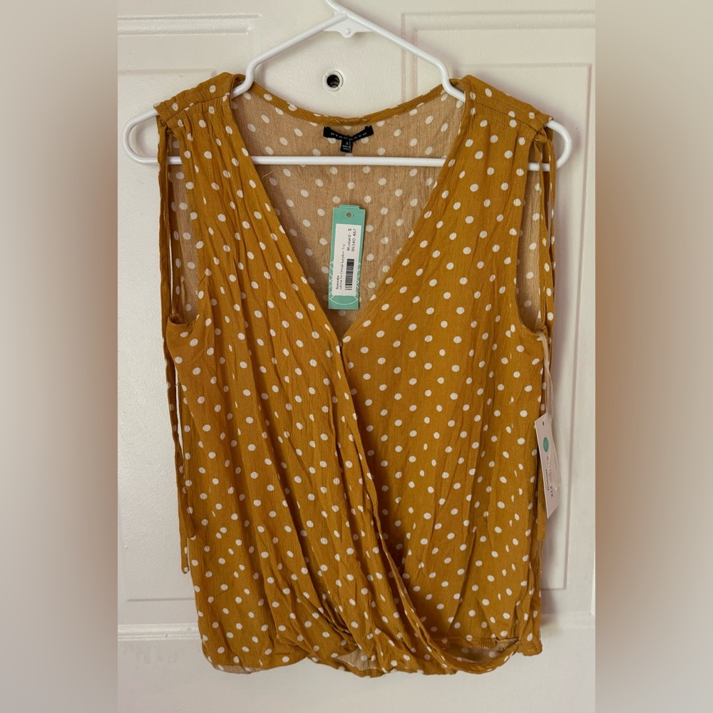 Staccato yellow polka dot sleeveless blouse, size small NWT